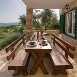 Lola - Privacy, Pool & View Βίλα *