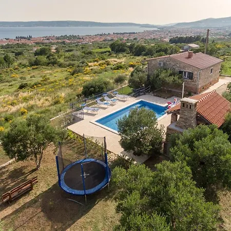 Lola - Privacy, Pool & View 빌라 *