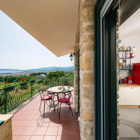 Lola - Privacy, Pool & View Villa *